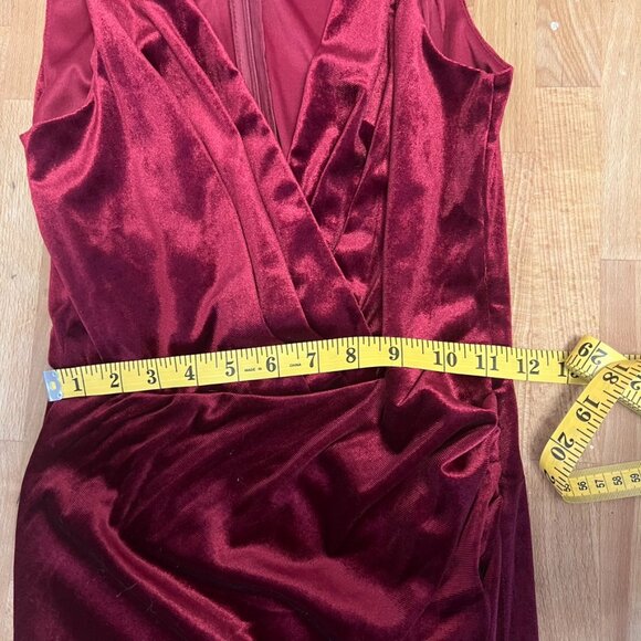 Burgundy Velvet Maxi Dress (S) - Picture 9 of 11